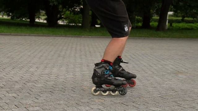 Простой разворот на роликах (микровыпуск) | Школа роликов RollerLine Роллерлайн в Москве