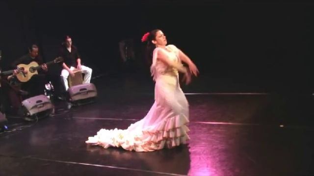Flamenco Performances by Rina Orellana | Bata de Cola & Alegrias смотреть онлайн