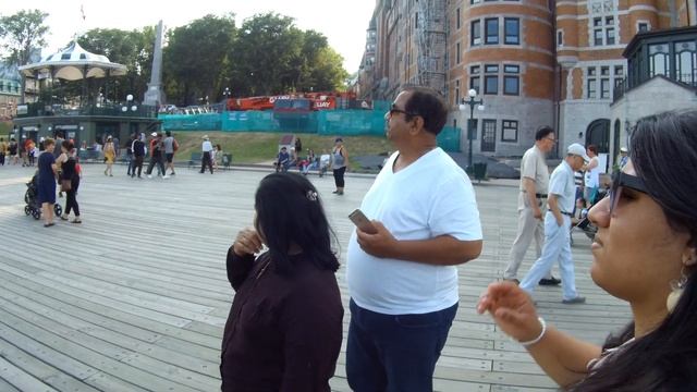 Dufferin Terrace and Le Château Frontenac Outerview смотреть онлайн