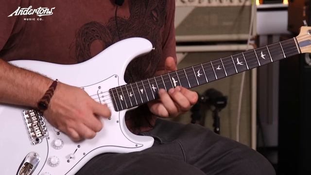 £2400 PRS Silver Sky vs £110 Beginner Guitar смотреть онлайн