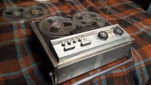 Магнитофон Grundig TK-247 Deluxe