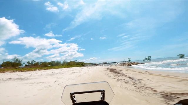 Suzuki V-Strom 800DE | Beach Sand Ride [4K]