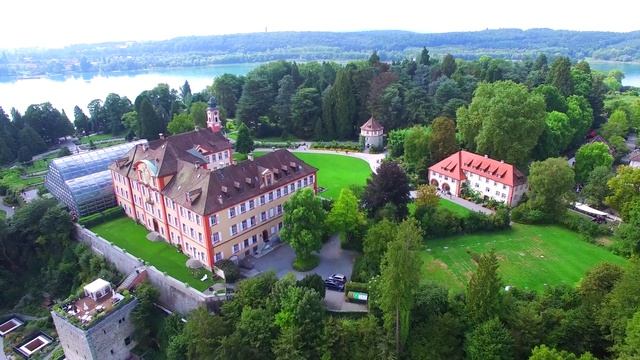 Insel Mainau am Bodensee von oben смотреть онлайн