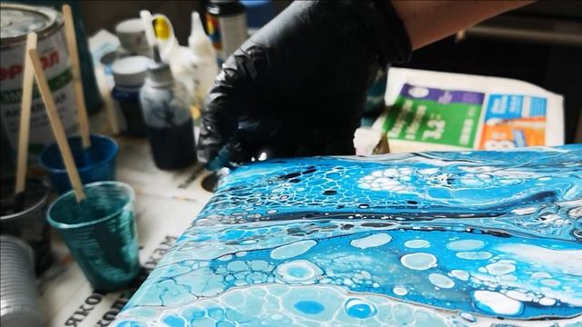 Картина в технике ЖИДКИЙ АКРИЛ в сине-бирюзовых тонах в технике * Flip cup * Перевернутый стакан  # смотреть онлайн