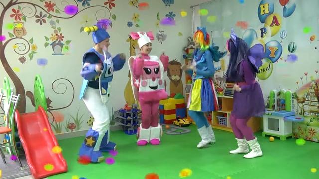 HAPPY LAND смотреть онлайн