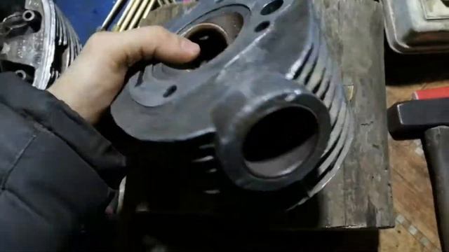 Урал. 6-Часть .Ремонт головок , запрессовка направляющих и замена седла клапана (выпуск) смотреть онлайн