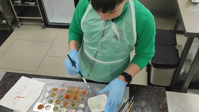 Учимся работать с шоколадом на мастер-классе от профессионального шоколатье!