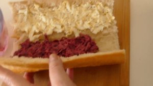 Рыбная закуска СЕЛЕДКА ПОД ШУБОЙ В БАГЕТЕ! Необыкновенно вкусно, красиво и удобно!