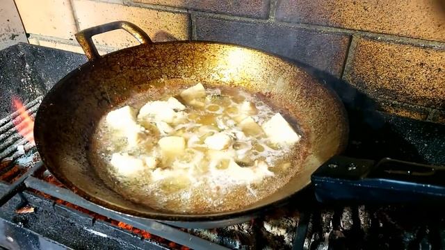 Морепродукты во фритюре! Морепродукты на огне!