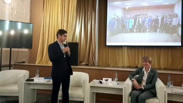 Диалог на равных с Еленой Шмелевой (руководитель Образовательного Фонда «Талант и успех»)
