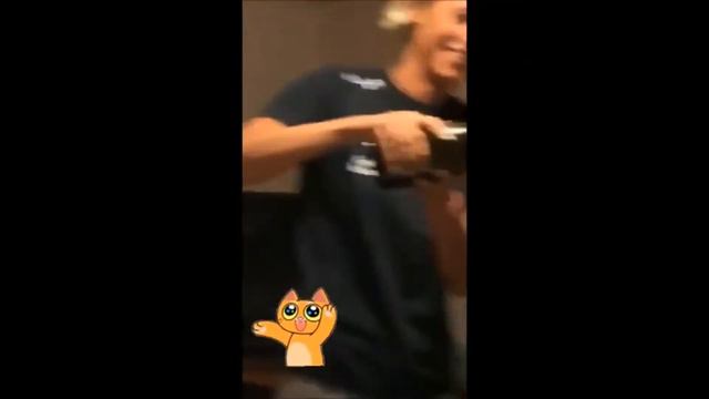 Federica Pellegrini, party a sopresa per il compleanno смотреть онлайн