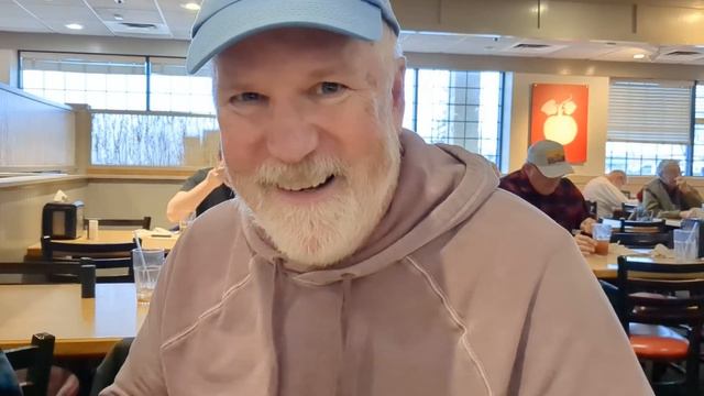 RiffTrax Goes To Golden Corral (Trailer) смотреть онлайн