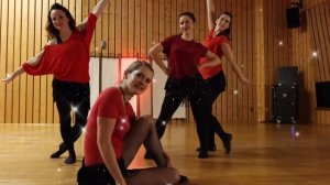 Dance: Parov Stelar - Booty Swing