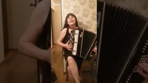 Аварская песня 2017 женщина на гармошке