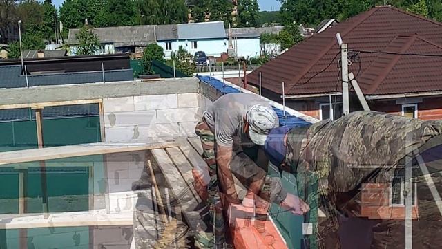 СЕРПУХОВ. Двухэтажный коттедж из газобетона. Кровельные работы.