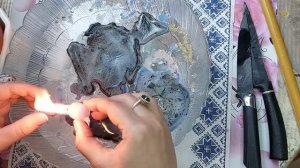 Чистка в потоке от всего негатива через верхние чакры.