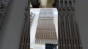 ремонт горячеканальной прессформы 48 гнёзд для преформы 250 мл - стол с готовыми деталями