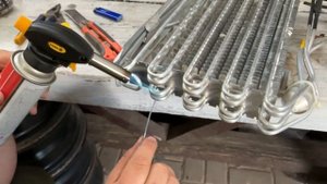 Ремонт испарителя холодильника Самсунг. Пайка алюминия спец припоем. Алиэкспрэс помогает!