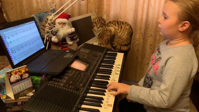 SOFT MOZART Winter Recital 2019-2020 Milana (6). "Мой кот" наизусть левой р с сольф смотреть онлайн