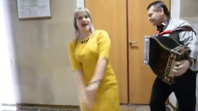 Орловская гармонь Галина Митина, гармонист Пётр Ефремов.
