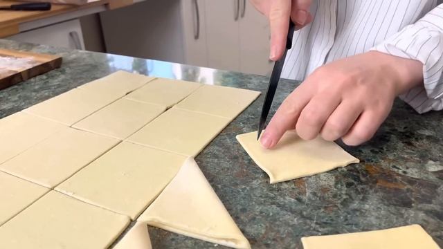 Королевская Выпечка Всего из Двух Ингредиентов смотреть онлайн