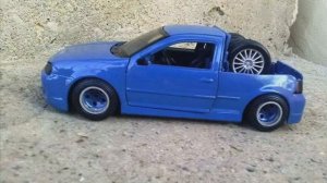 VW GOLF IV R32 PIK UP MAISTO 1/24