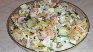 Салат из капусты, моркови и огурцов