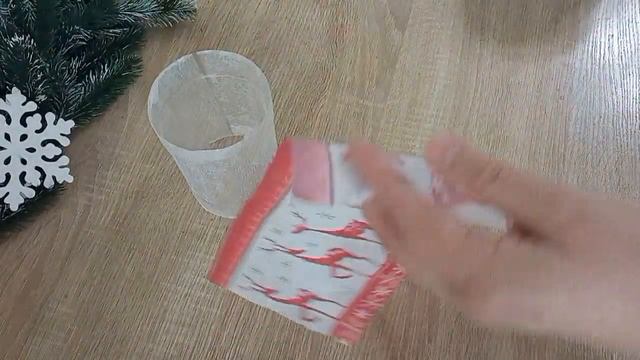 Новогодняя свеча из пластиковой бутылки