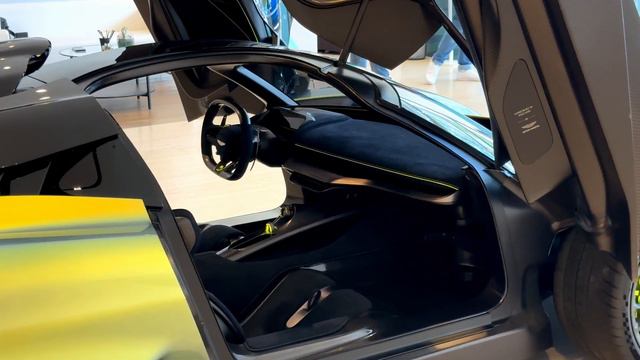 Walk-Around | Aston Martin Valhalla | iPhone 14 Pro Max | DJI OM6