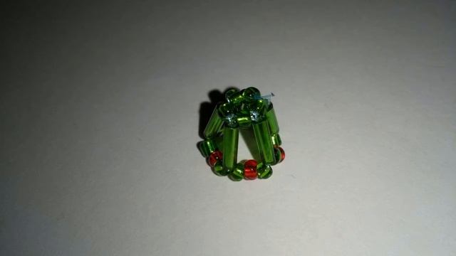 МИНИ ЁЛОЧКА из бисера объёмная смотреть онлайн