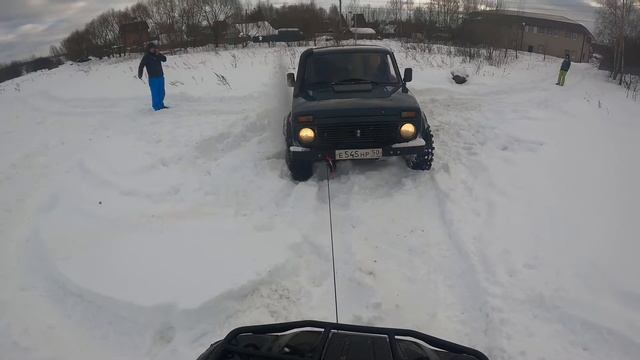 НИВА больших КОЛЕСАХ в снегу и KAWASAKI Brut Force!Выехали-Застряли-Буксовали-Вытянули смотреть онлайн