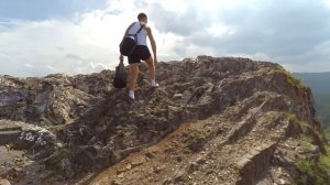 Красный гребень Торгашинский хребет Я поднимаюсь над землей Поход Достопримечательности Красноярска