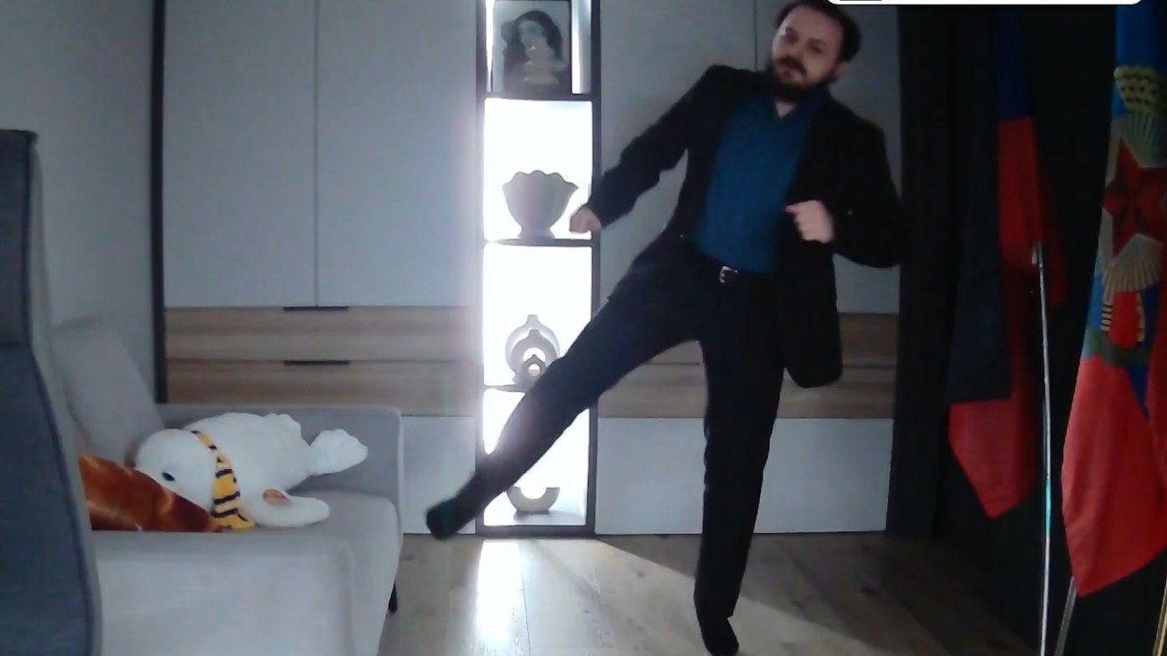 Жмиль 10 минут танцует как польская корова смотреть онлайн