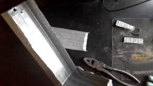кормушка для кроликов своими руками из профиля