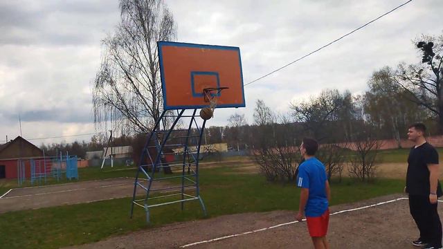 что делать если друга чуть не съел мячик: смотреть онлайн