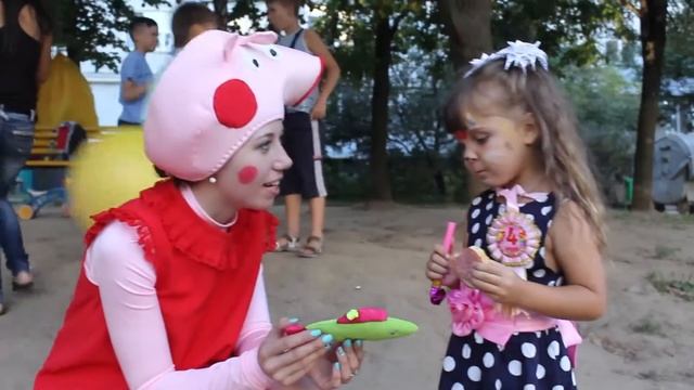 Свинка Пеппа и Клоун смотреть онлайн