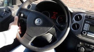 Тигуан - красный руль