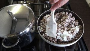 ОТВАРНАЯ ФАСОЛЬ С ФАРШЕМ.