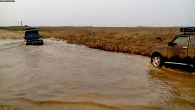 Как правильно мыть машину от грязи смотреть онлайн