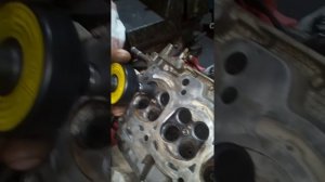 Неправильная притирка клапанов.