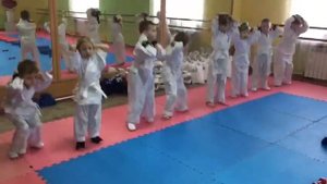 Супер прикольная тренировка, дети Кароте.