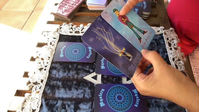 Таро о том ,как вы попадаете в одни и те же ситуации😜 смотреть онлайн