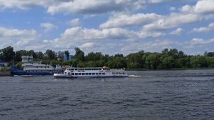 Vessel passing and overtaking. Расхождение судов и обгон судна