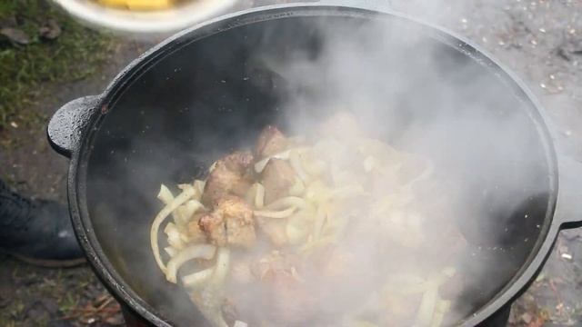 Оджахури по грузински, жареный картофель с мясом в казане!