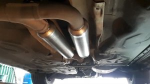 Установка резонаторов на глушитель на Мерседес W140