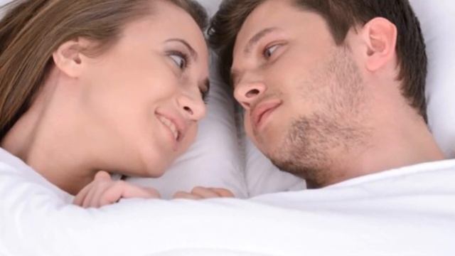 Мы с подругой жены остались одни в квартире, и тут любовное веселье началось #историилюбви
