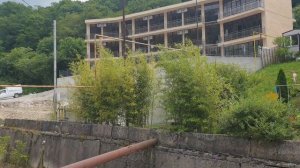 Улица Свирская. Лазаревское Сочи. Продажа экскурсий. Дорога к Свирскому ущелью. Погода 6 июня 2023.