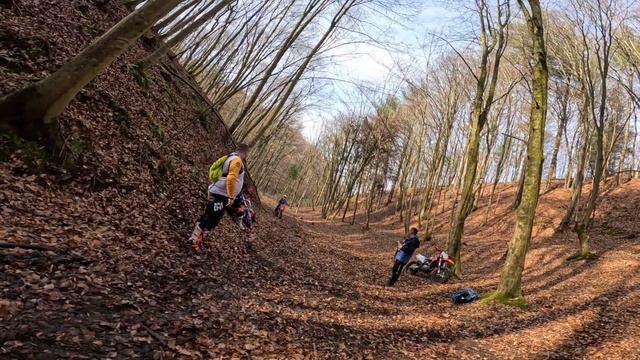 EXC 300 TPI- BROKEN TAIL AND FRONT LIGHT AND FENDER (4K 60FPS) смотреть онлайн