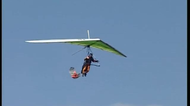 учись летать на дельтаплане