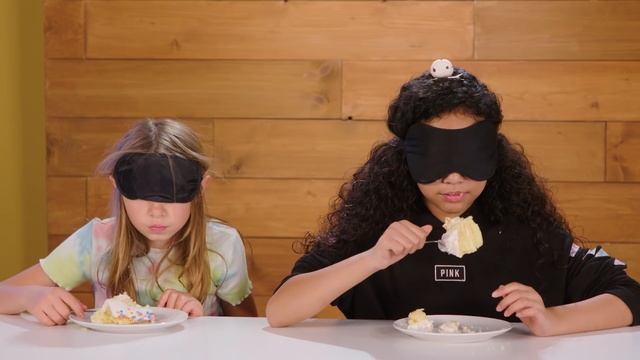 Can Kids Guess Their Mother’s Cooking? | People Vs. Food (Prank) смотреть онлайн